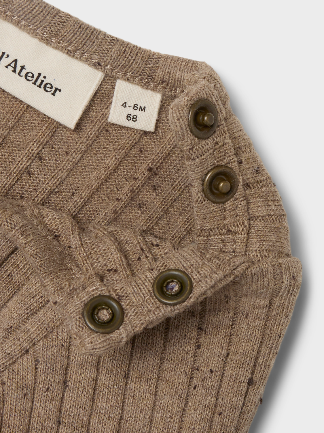 model_shot-detail
