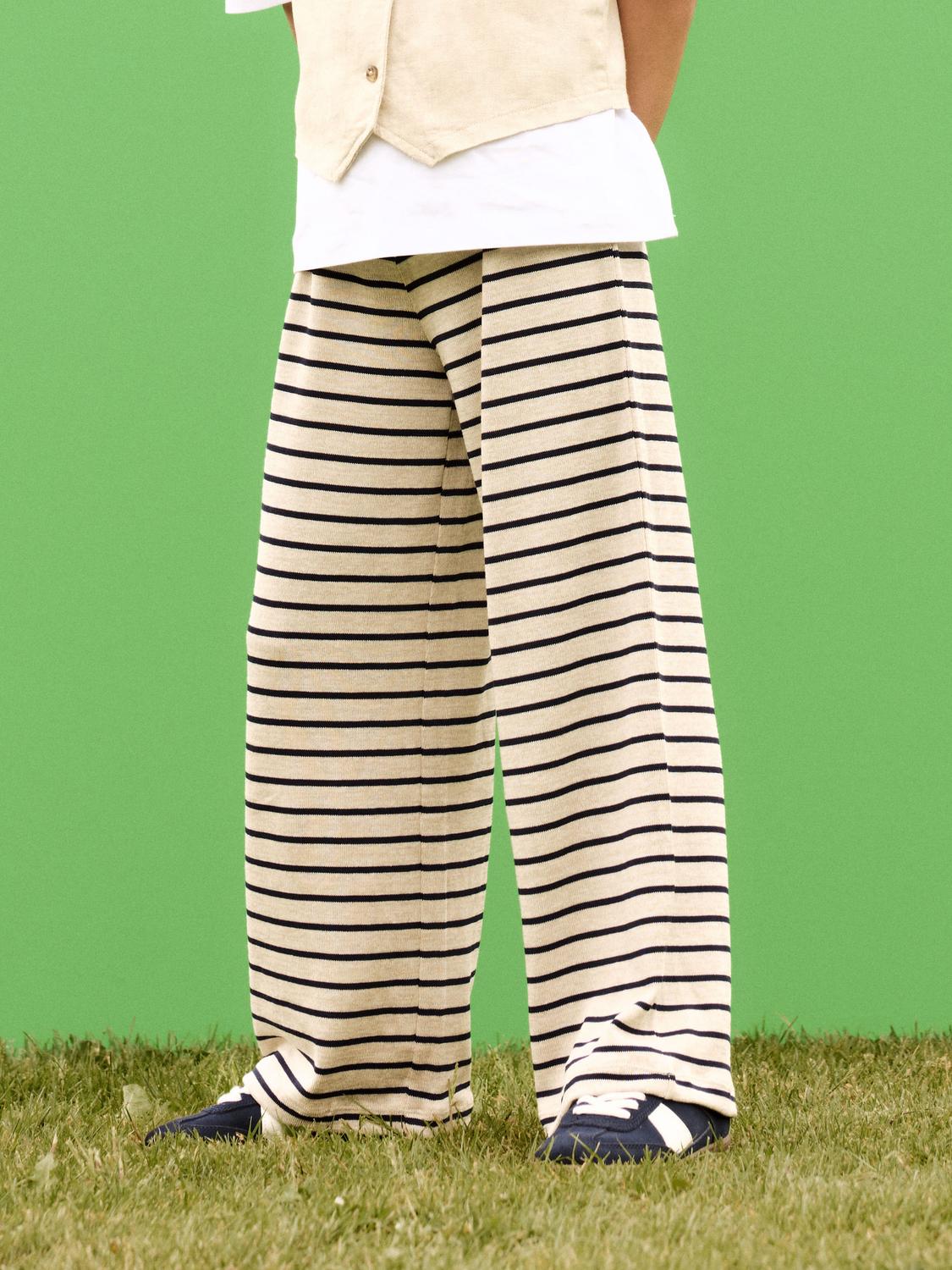 model_shot-creative
