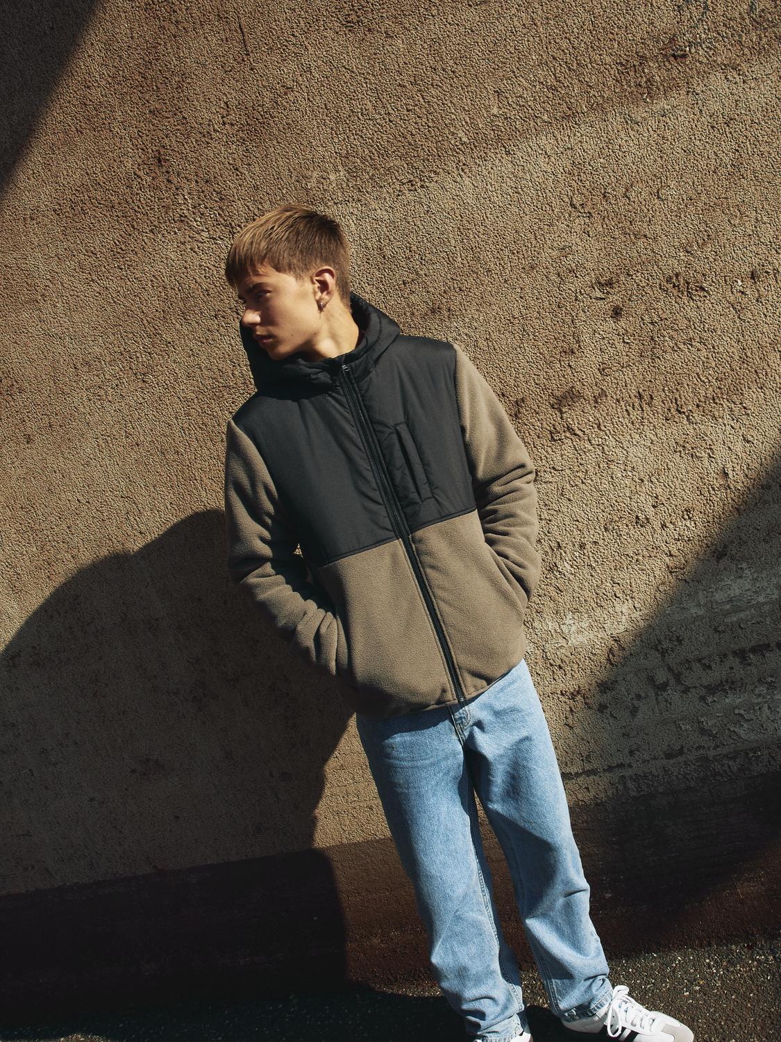 model_shot-detail