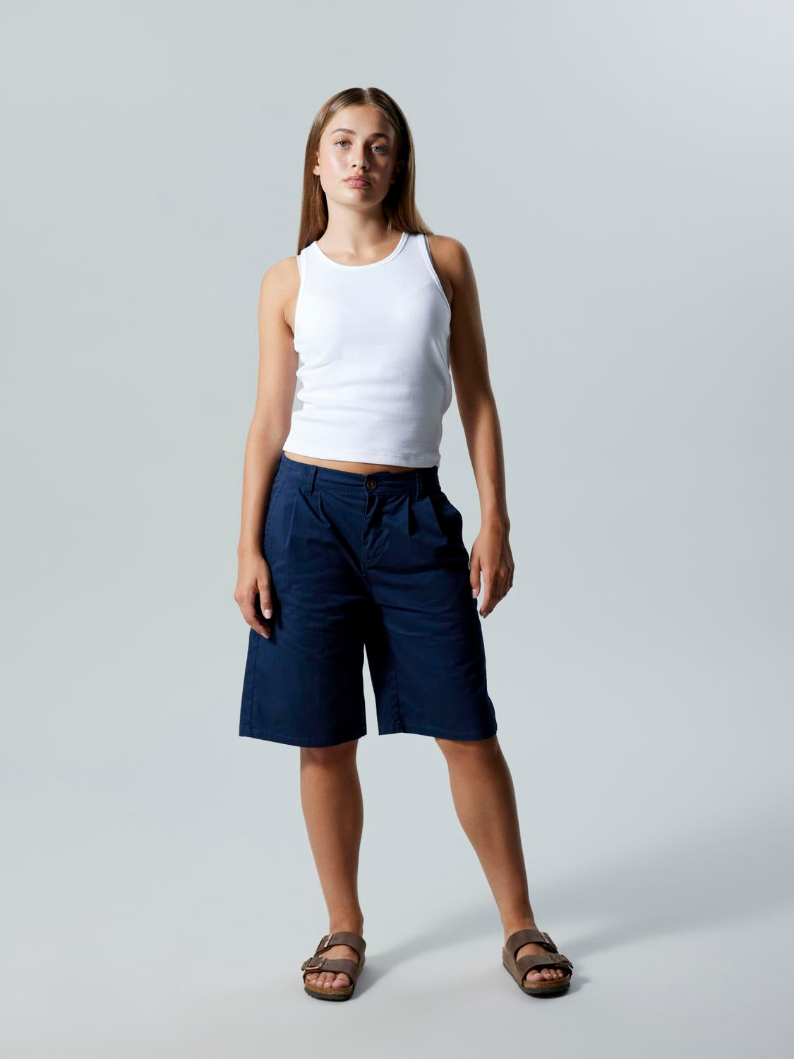 model_shot-creative