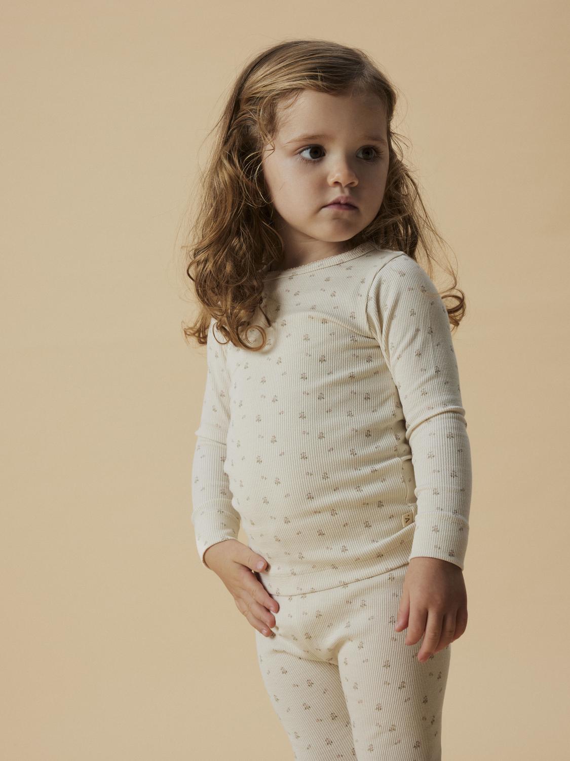 model_shot-creative